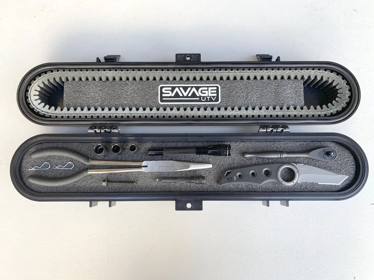 Fouets du désert, Savage UTV Belt case